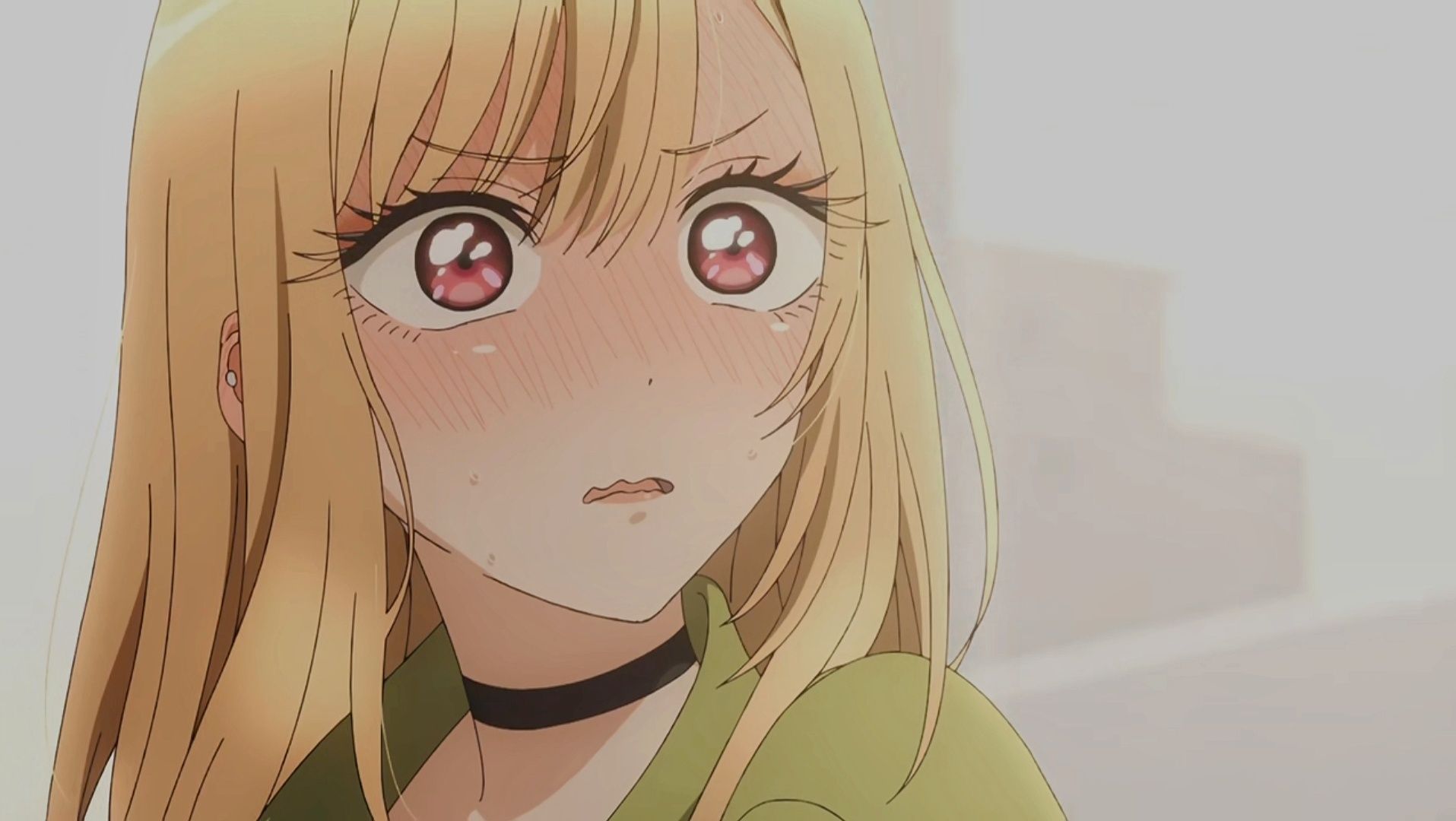 Ця фарфорова лялечка закохалася