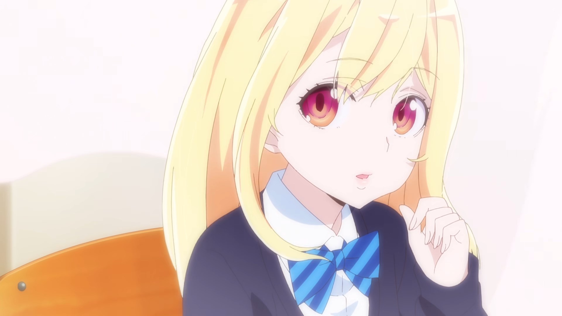 Дурненьке янголятко гарцює з демоном