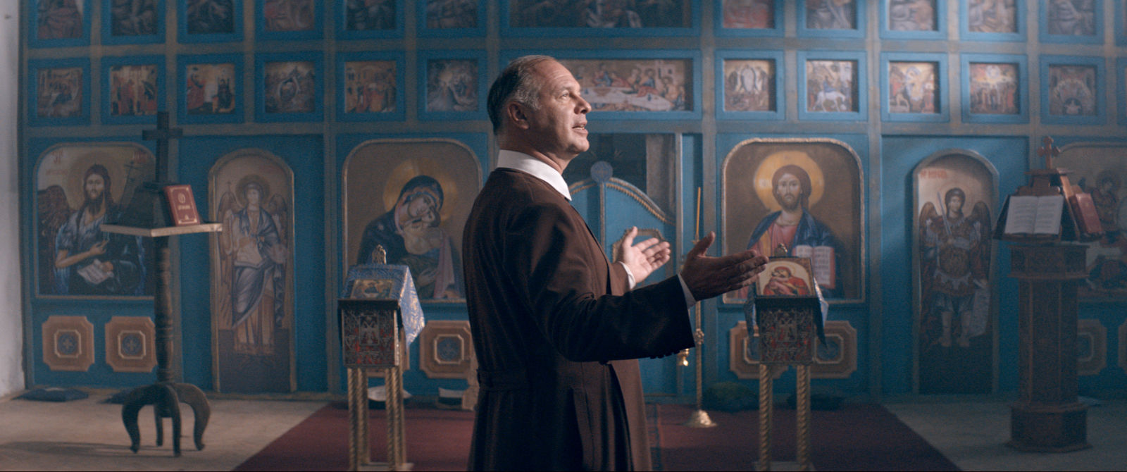 На крок позаду серафима