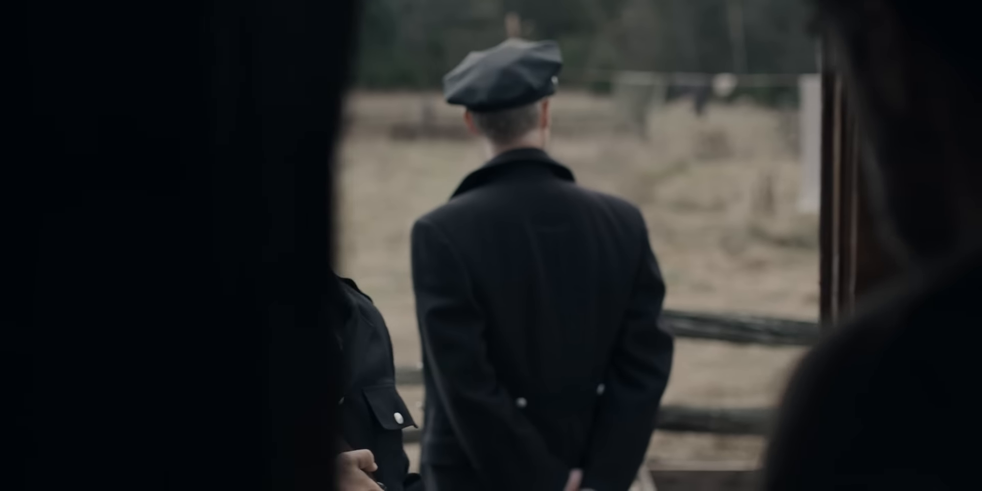 Хлопчик у лісі