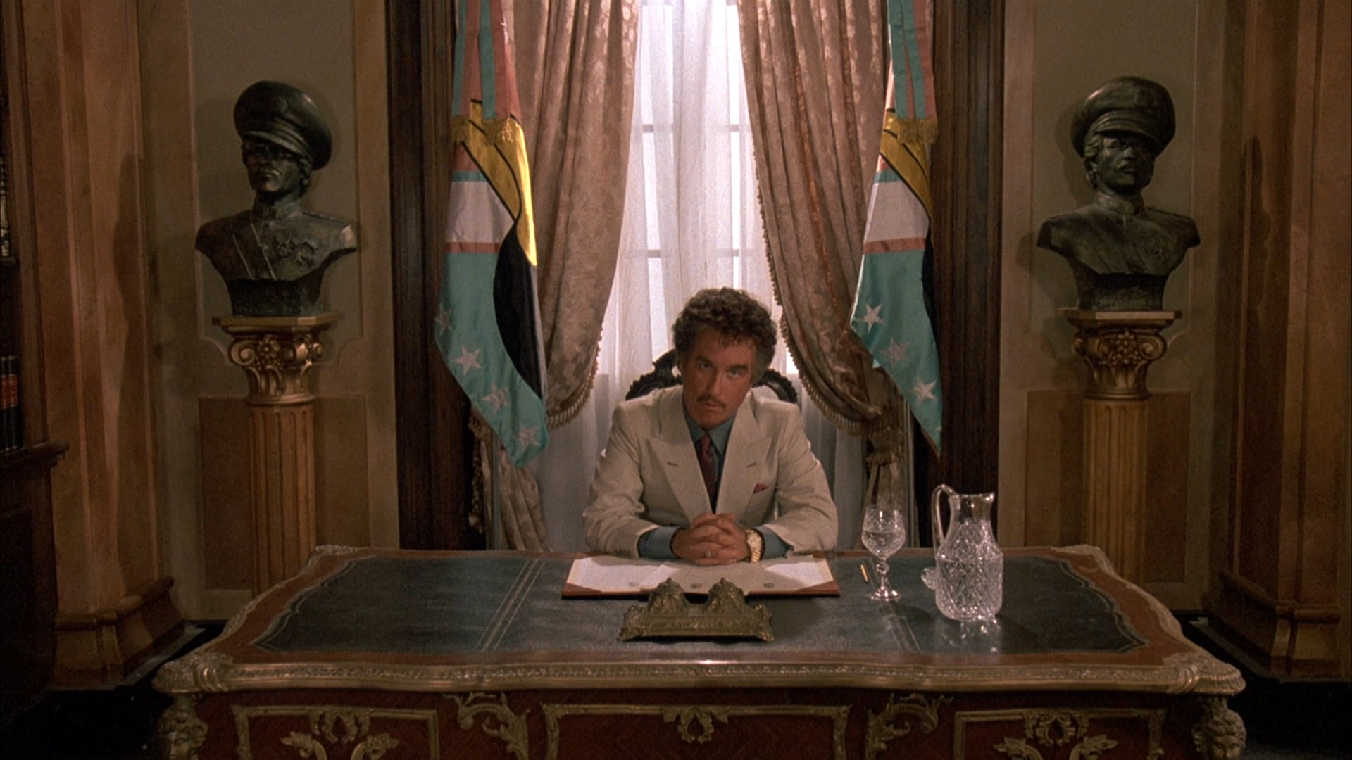 Місяць над Парадором