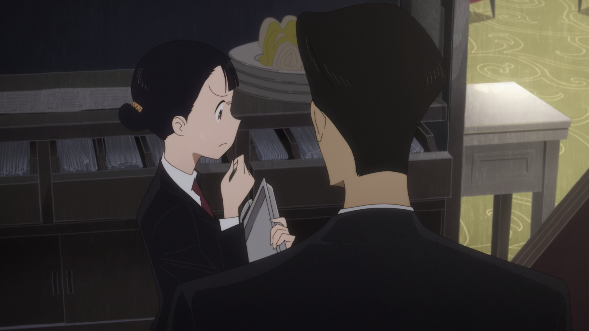 Консьєржка з магазину Хокьоку