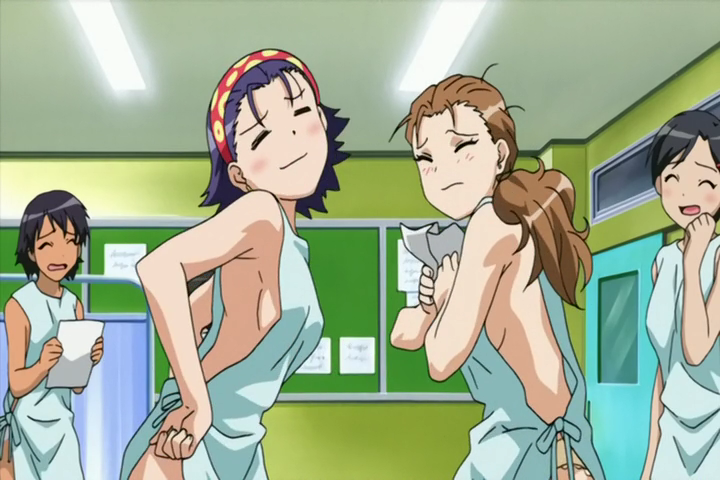 Старшокласниці