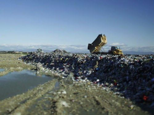 Сміття у великому місті